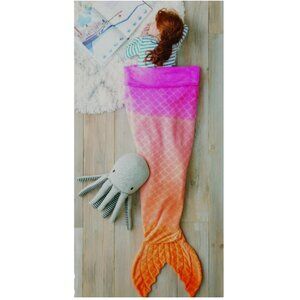 Pillowfort Ombre Mermaid Tail Blanket NWT